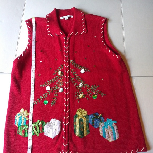 Christmas Sleeveless Sweater - Picture 6 of 7